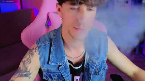 mark_caron online show from October 19, 9:07 pm