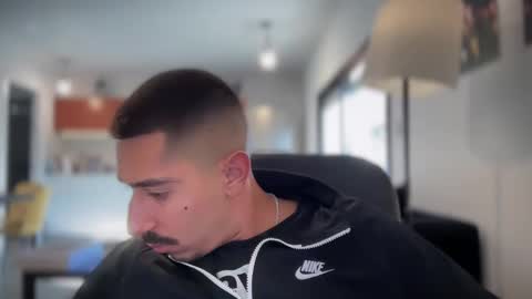 Mark online show from December 6, 11:54 am