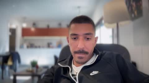 Mark online show from December 23, 11:47 am