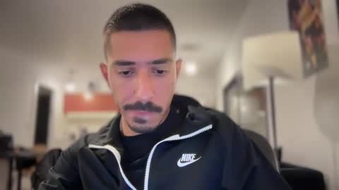 Mark online show from December 3, 6:17 pm