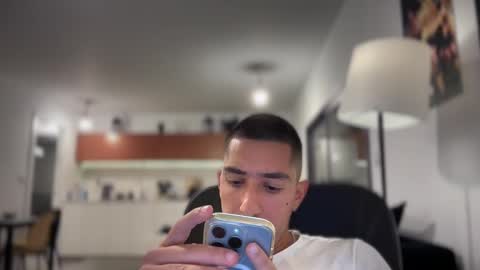 Mark online show from December 7, 6:26 pm