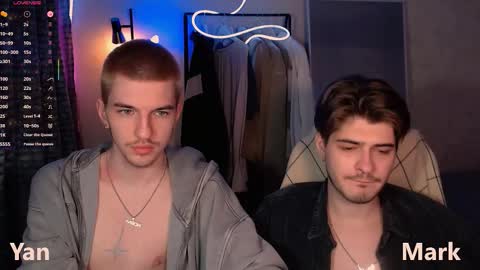 Mark online show from November 22, 8:19 pm