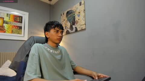 markbowie online show from April 2, 1:52 pm