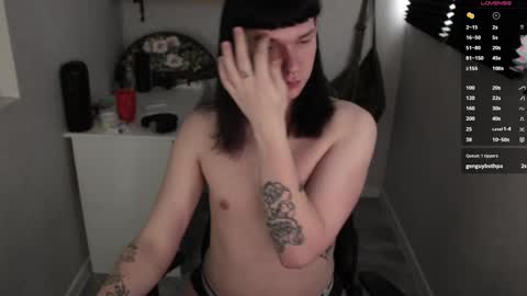 Mark online show from March 4, 2:10 pm