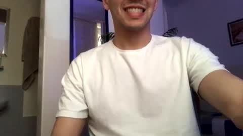 markedveins online show from January 19, 6:43 pm