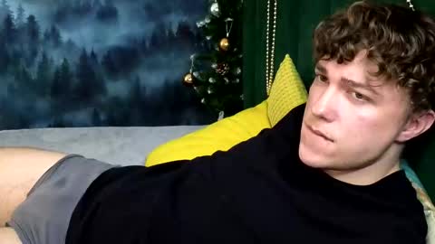 markshot_ online show from December 18, 5:09 pm