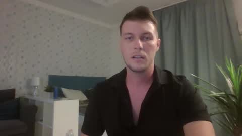 Snapshot of markster9696 chatting on September 28, 5:44 pm markster9696 online show from September 28, 5:44 pm