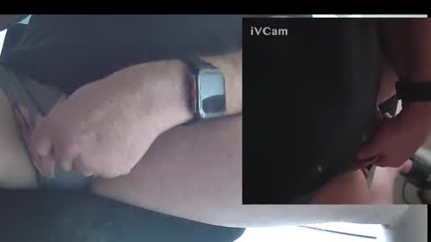 I am online show from November 30, 9:44 am