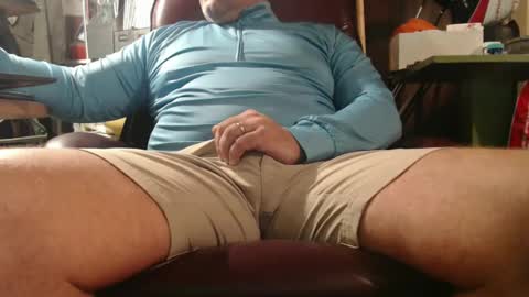 Snapshot of marrieddad19751975 chatting on September 14, 9:33 am only fans marrieddad19751975 online show from September 14, 9:33 am