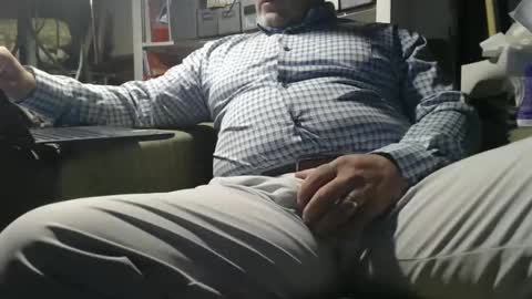 Snapshot of marrieddad19751975 chatting on January 23, 2:44 am only fans marrieddad19751975 online show from January 23, 2:44 am