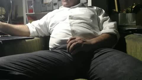 Snapshot of marrieddad19751975 chatting on January 26, 2:45 am only fans marrieddad19751975 online show from January 26, 2:45 am