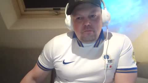 mars0481 online show from March 7, 3:04 am