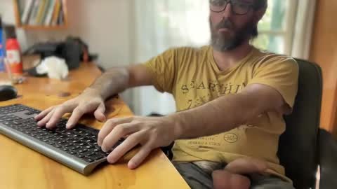 Martincito online show from December 15, 6:37 pm