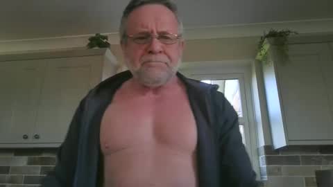 martinrgbxxxx online show from February 2, 2:34 pm