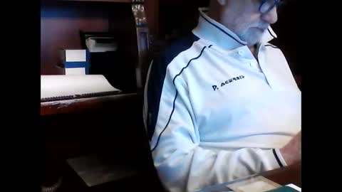 marziomaurizio online show from December 19, 7:40 pm