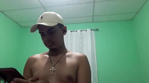 Max online show from February 20, 1:57 am