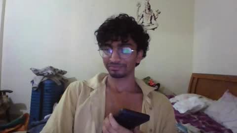 Snapshot of maskboyz2004 chatting on October 25, 8:05 am Mask Boy online show from October 25, 8:05 am