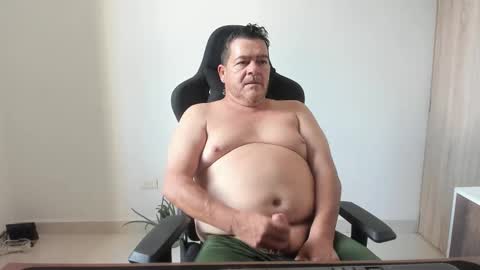 Snapshot of massimo_danger chatting on October 6, 9:19 pm massimo_danger online show from October 6, 9:19 pm