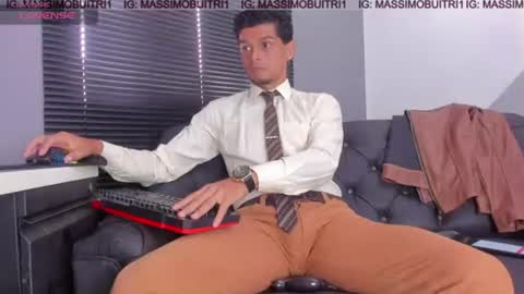 I am Massimo online show from July 15, 1:40 pm