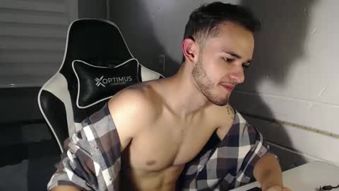 massimo online show from March 11, 11:59 pm