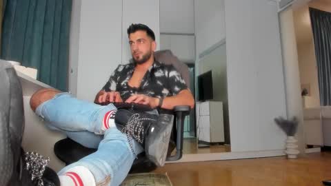 Snapshot of master9four chatting on October 3, 8:58 pm Matthew online show from October 3, 8:58 pm