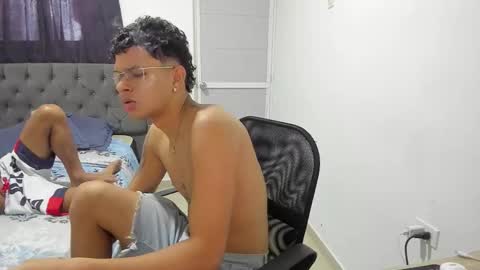 master_boy28 online show from October 28, 5:04 pm