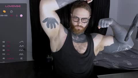 Snapshot of master_oil chatting on December 12, 12:16 am Huge Alex online show from December 12, 12:16 am