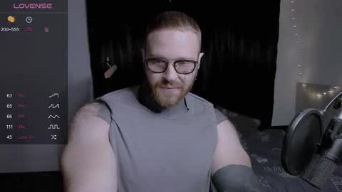 Snapshot of master_oil chatting on February 19, 7:48 pm Huge Alex online show from February 19, 7:48 pm