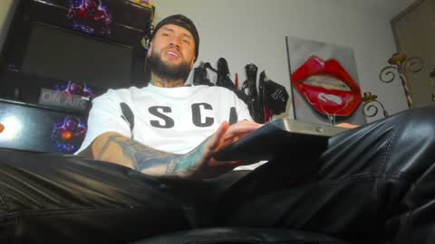 Snapshot of master_steven_01 chatting on December 27, 11:21 pm steven  online show from December 27, 11:21 pm