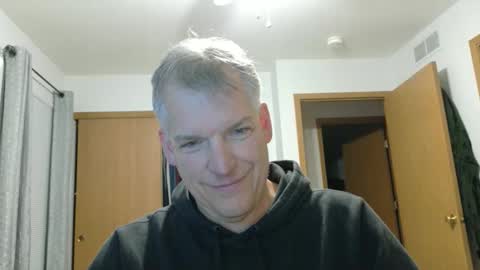 Snapshot of master_thorn chatting on October 29, 2:14 am Master Thorn online show from October 29, 2:14 am