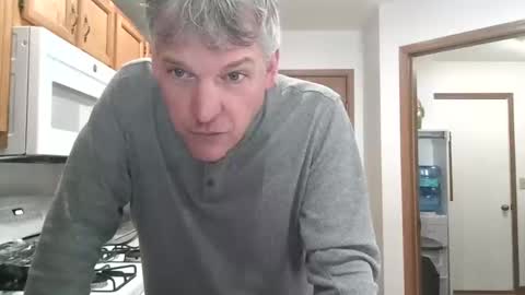 Snapshot of master_thorn chatting on March 9, 3:38 pm Master Thorn online show from March 9, 3:38 pm