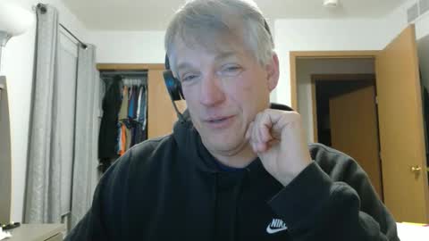 Snapshot of master_thorn chatting on October 28, 1:52 am Master Thorn online show from October 28, 1:52 am