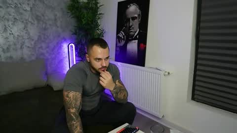 masterkingmuscle online show from November 25, 8:55 pm