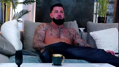 masterkingofmuscle online show from October 11, 7:45 am