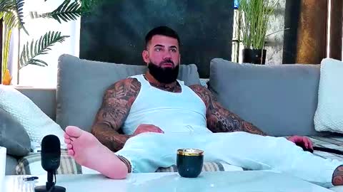 masterkingofmuscle online show from September 18, 8:38 am