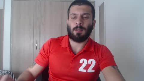 Snapshot of masterofinfatuation chatting on December 12, 9:04 pm   online show from December 12, 9:04 pm