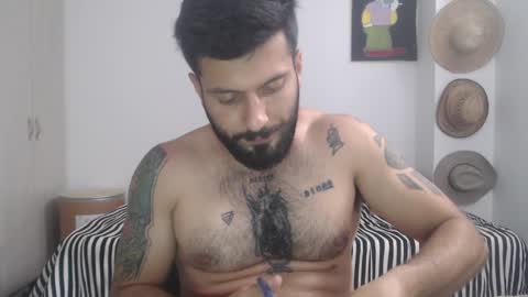 Snapshot of masterofinfatuation chatting on March 3, 6:18 pm   online show from March 3, 6:18 pm