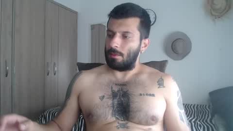 Snapshot of masterofinfatuation chatting on January 21, 12:46 pm   online show from January 21, 12:46 pm