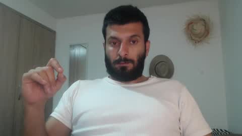 Snapshot of masterofinfatuation chatting on January 21, 2:22 am   online show from January 21, 2:22 am