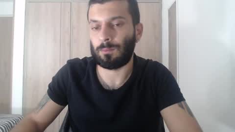 Snapshot of masterofinfatuation chatting on December 14, 3:04 pm   online show from December 14, 3:04 pm