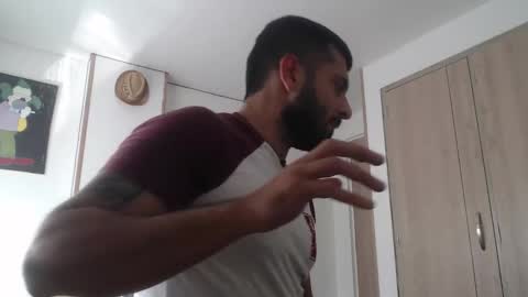 Snapshot of masterofinfatuation chatting on December 29, 2:21 pm   online show from December 29, 2:21 pm