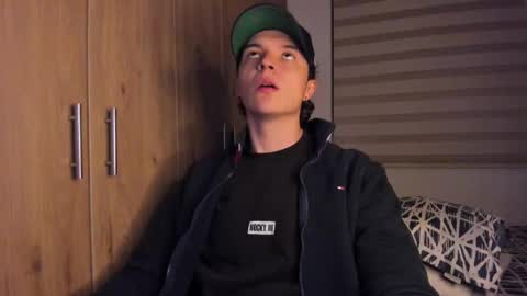 mastrangelo_x online show from September 22, 3:50 am