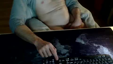 Snapshot of masturbatemindbreaker chatting on January 9, 9:58 pm MasturbateMindbreaker online show from January 9, 9:58 pm