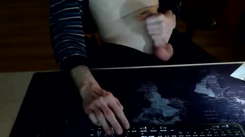 Snapshot of masturbatemindbreaker chatting on March 5, 10:44 pm MasturbateMindbreaker online show from March 5, 10:44 pm