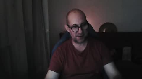 mat11efou online show from December 15, 8:39 pm