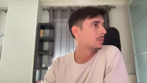 Aaron online show from September 26, 4:26 pm