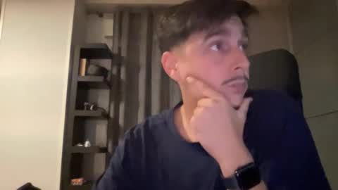 Aaron online show from October 12, 7:52 pm