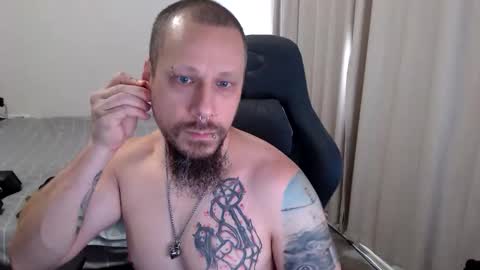 Snapshot of matchy666 chatting on October 19, 11:30 pm Matchy online show from October 19, 11:30 pm