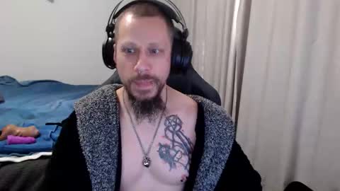 Snapshot of matchy666 chatting on October 6, 5:45 am Matchy online show from October 6, 5:45 am