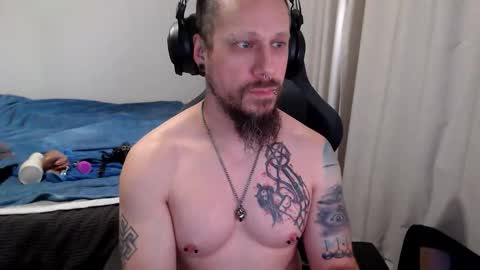 Snapshot of matchy666 chatting on October 7, 5:55 am Matchy online show from October 7, 5:55 am